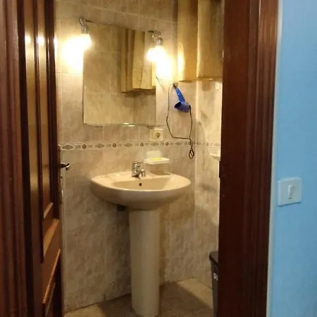 Privatunterkunft Cristianos Centro, With A Private Bathroom In Shared *